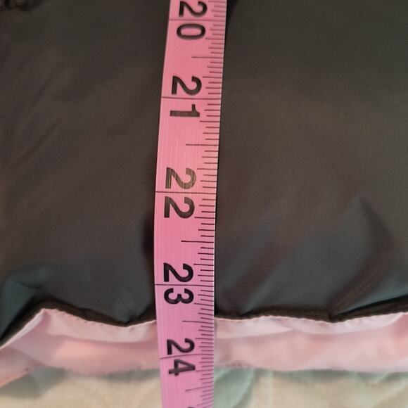 Outdoor Exchange Down Insulated Quilted Vest Wmn's Sz M Gray Pink Nylon Full Zip - Picture 10 of 12